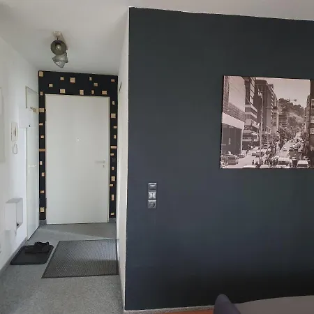 Apartment Black & Wood Design Im Zentrum Cottbus