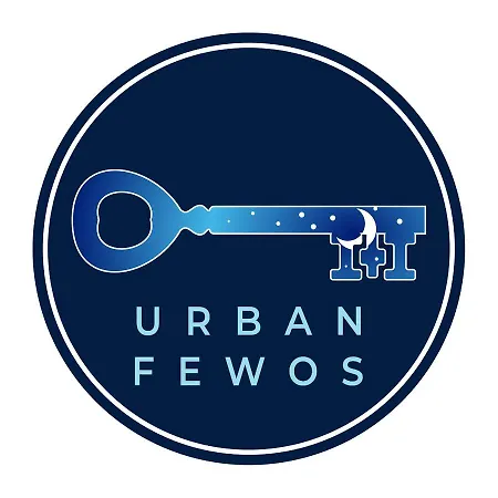 شقة Black & Wood Design Im Zentrum