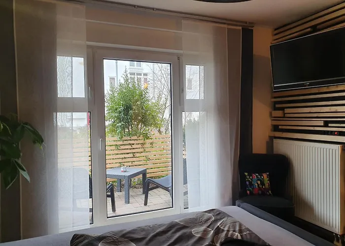 Lejlighed Black & Wood Design Im Zentrum